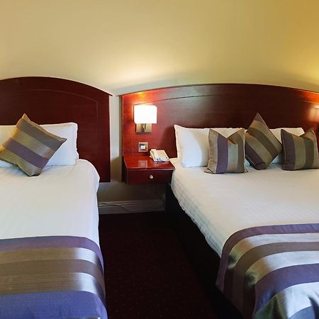 Aherlow House Hotel & Lodges エクステリア 写真