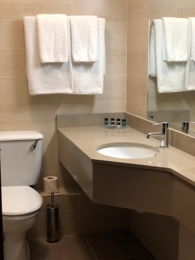 Aherlow House Hotel & Lodges エクステリア 写真