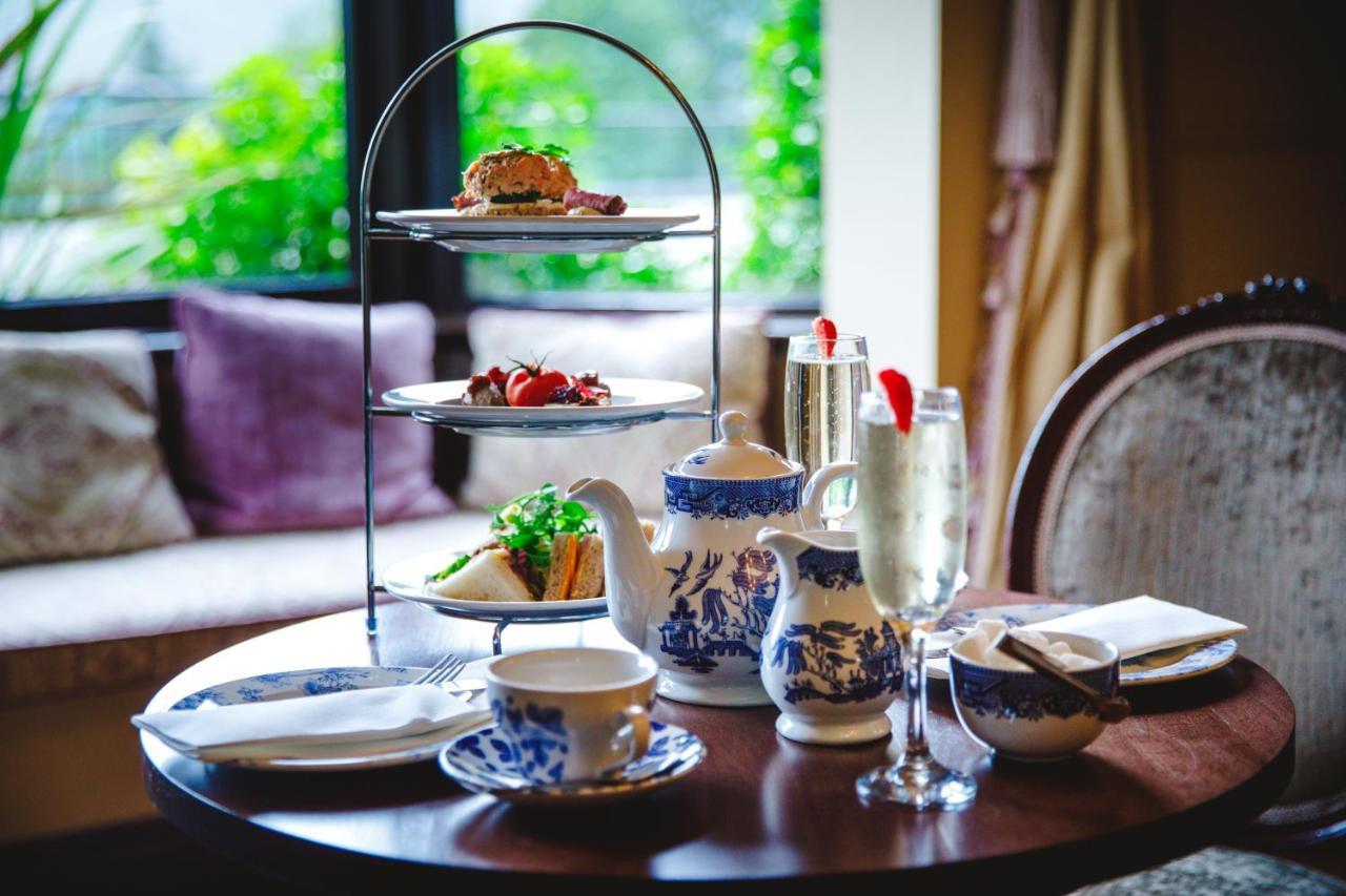 Aherlow House Hotel & Lodges エクステリア 写真