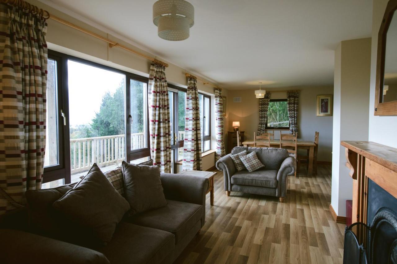 Aherlow House Hotel & Lodges エクステリア 写真