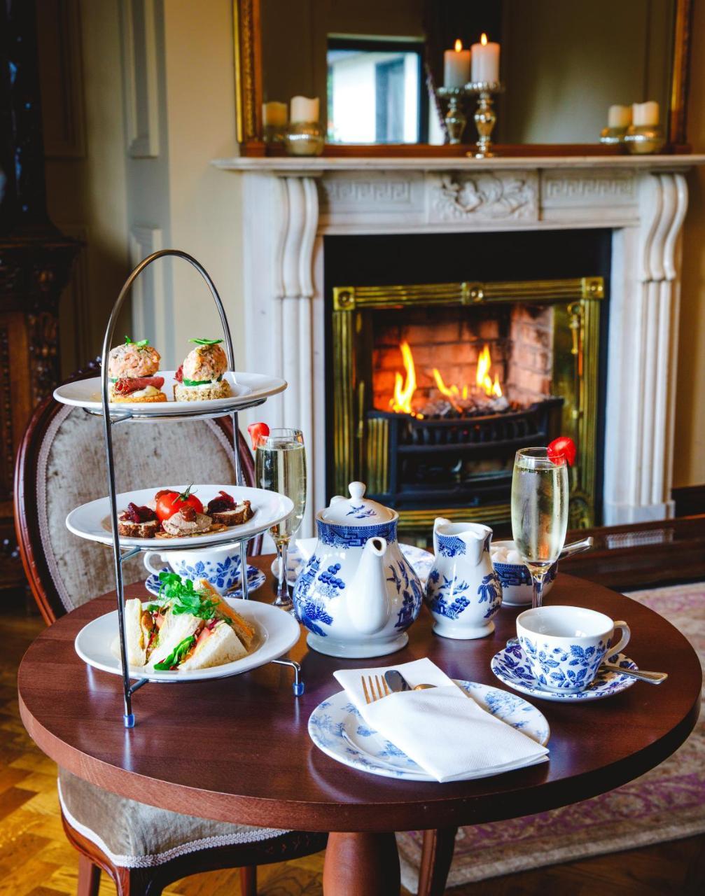 Aherlow House Hotel & Lodges エクステリア 写真