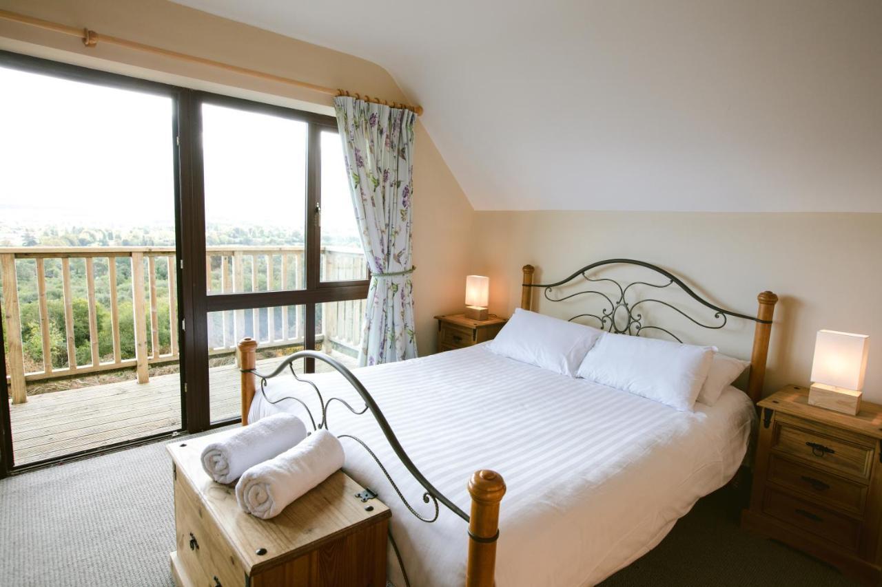 Aherlow House Hotel & Lodges エクステリア 写真