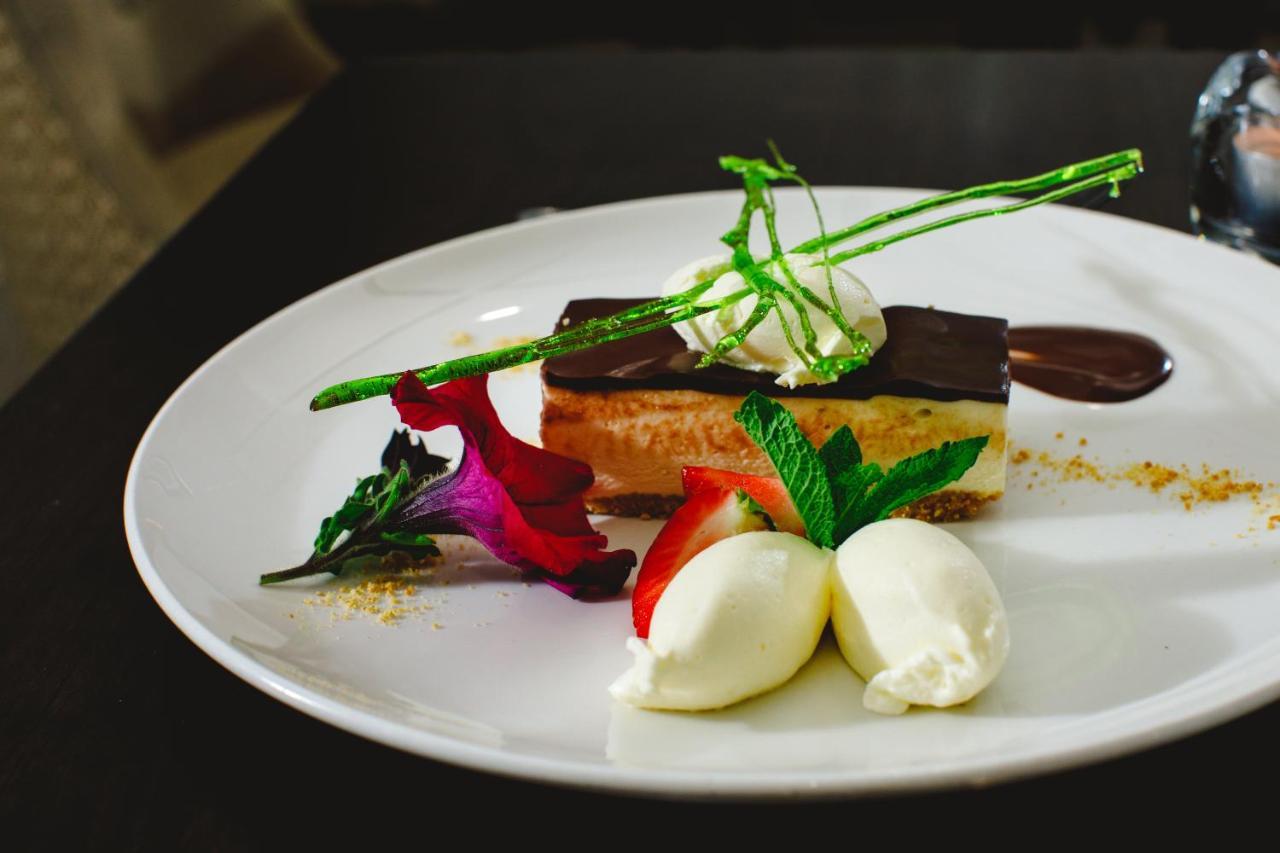 Aherlow House Hotel & Lodges エクステリア 写真