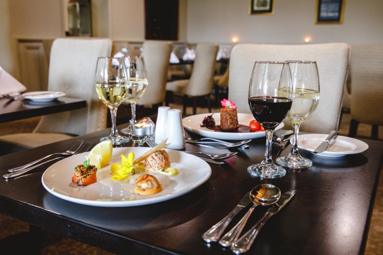 Aherlow House Hotel & Lodges エクステリア 写真