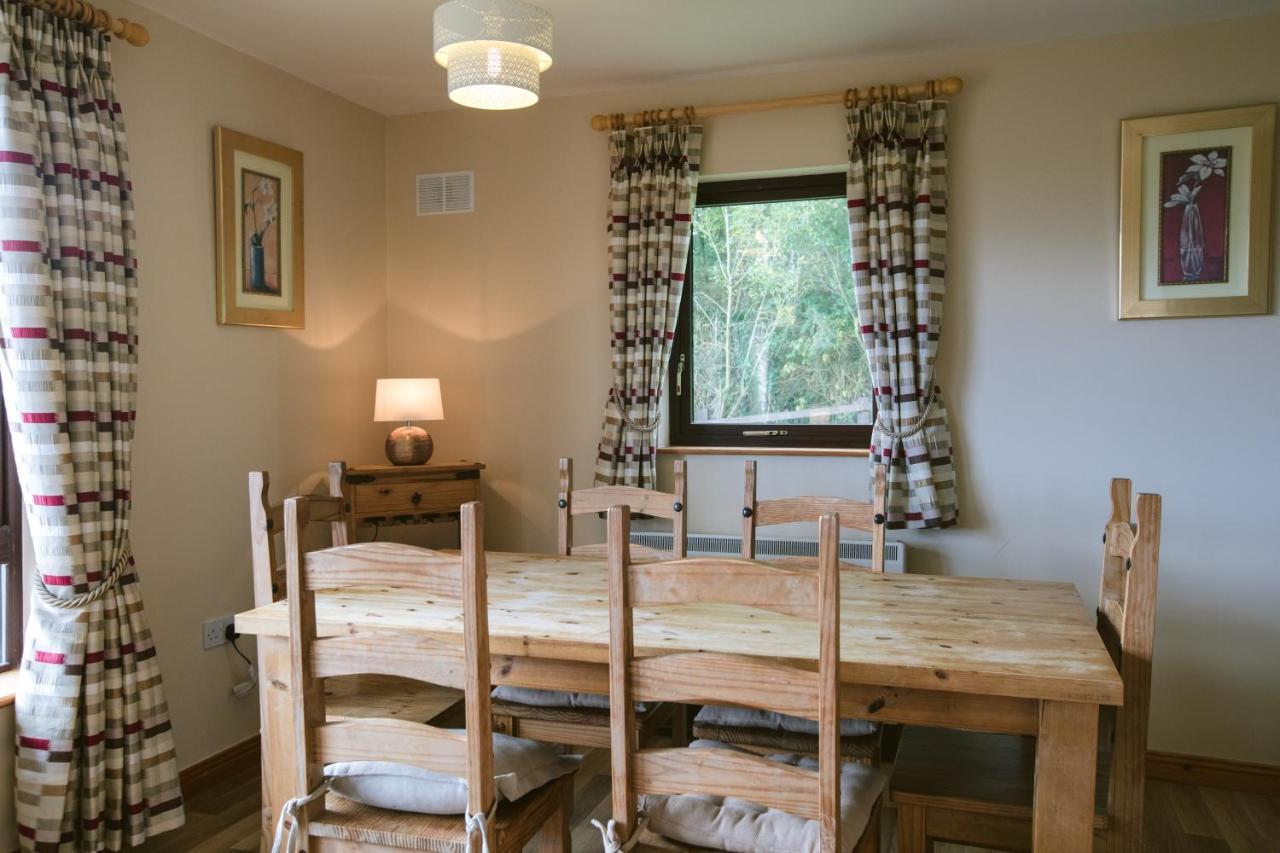 Aherlow House Hotel & Lodges エクステリア 写真